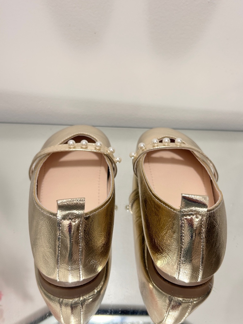 Girls Gold Pearl Mary Jane Flats EU 35 US 4 Dress Shoes - Picture 5 of 7